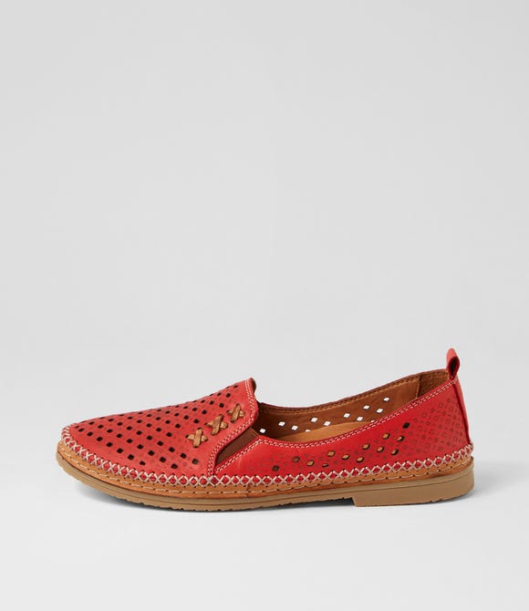 Belra Ruby Leather Flat Shoes