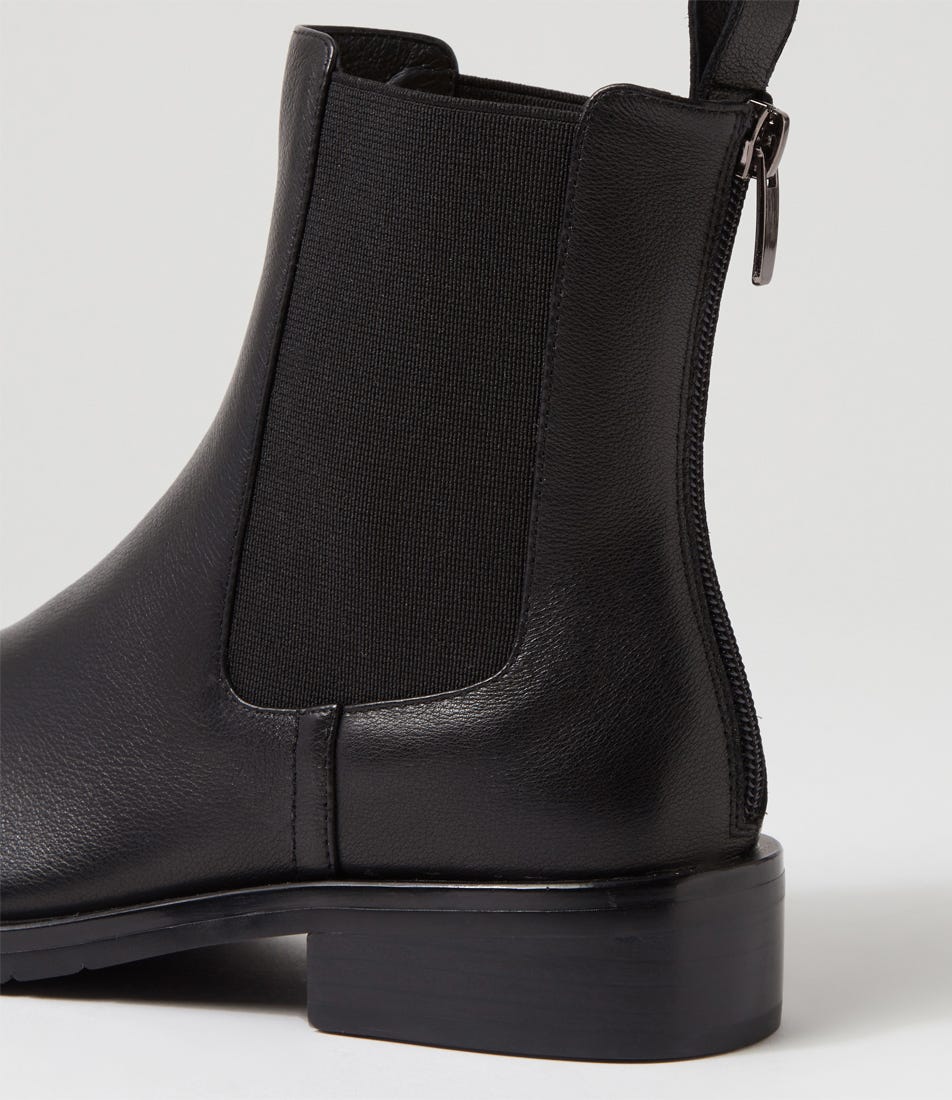 TRIUMP DF BLACK LEATHER