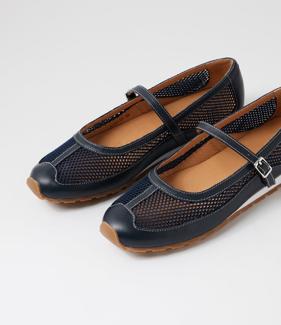 Avah Color Avah Navy Leather Mesh Flat Shoes