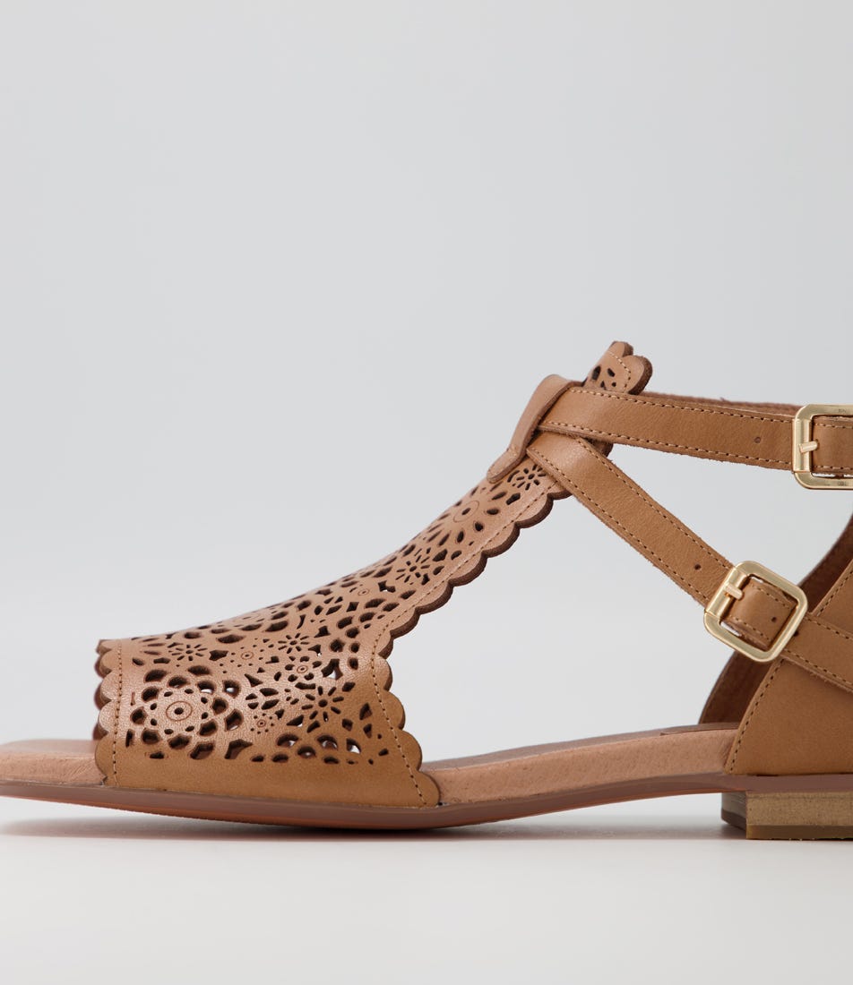 Paedan Tan Leather Sandals