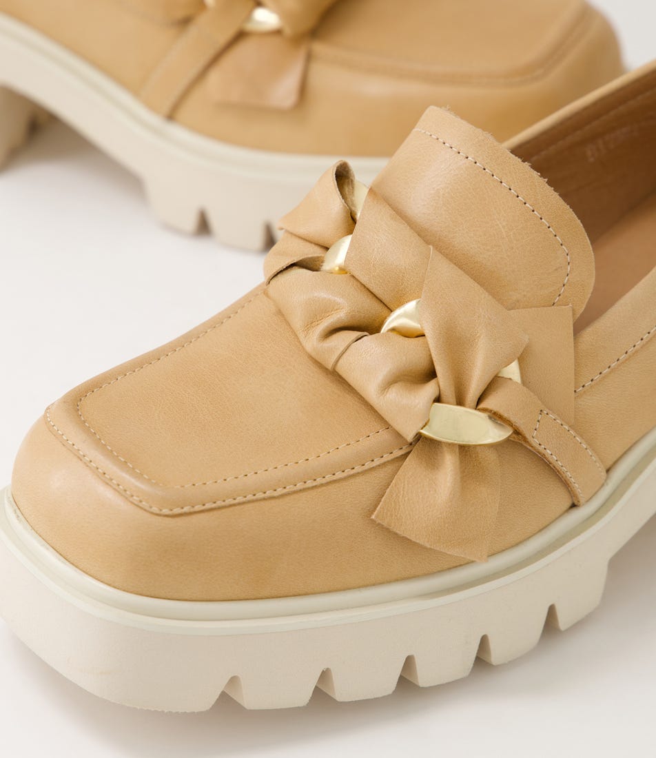 Bizmo Cappuccino Leather Heels
