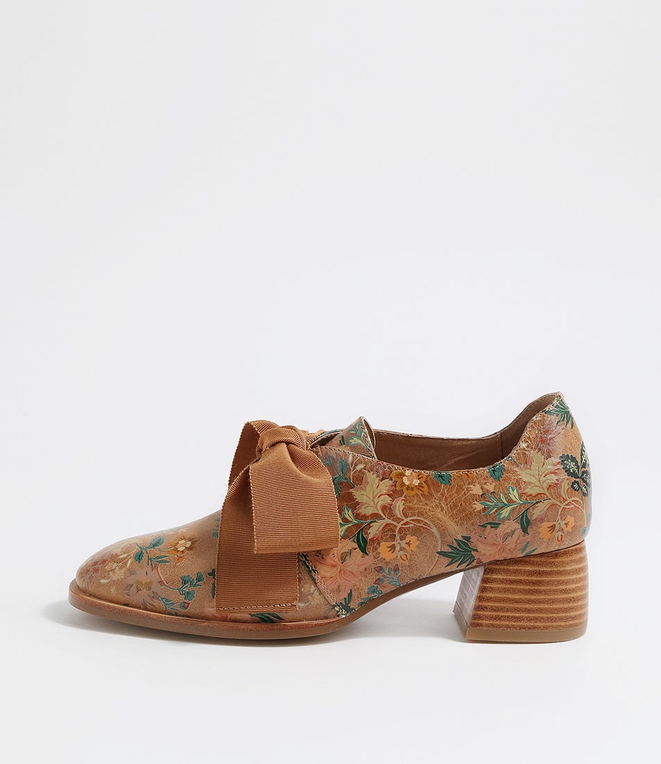Vintage leather sales heels