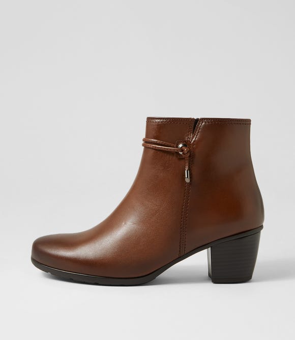 Rena Sattel Leather Ankle Boots