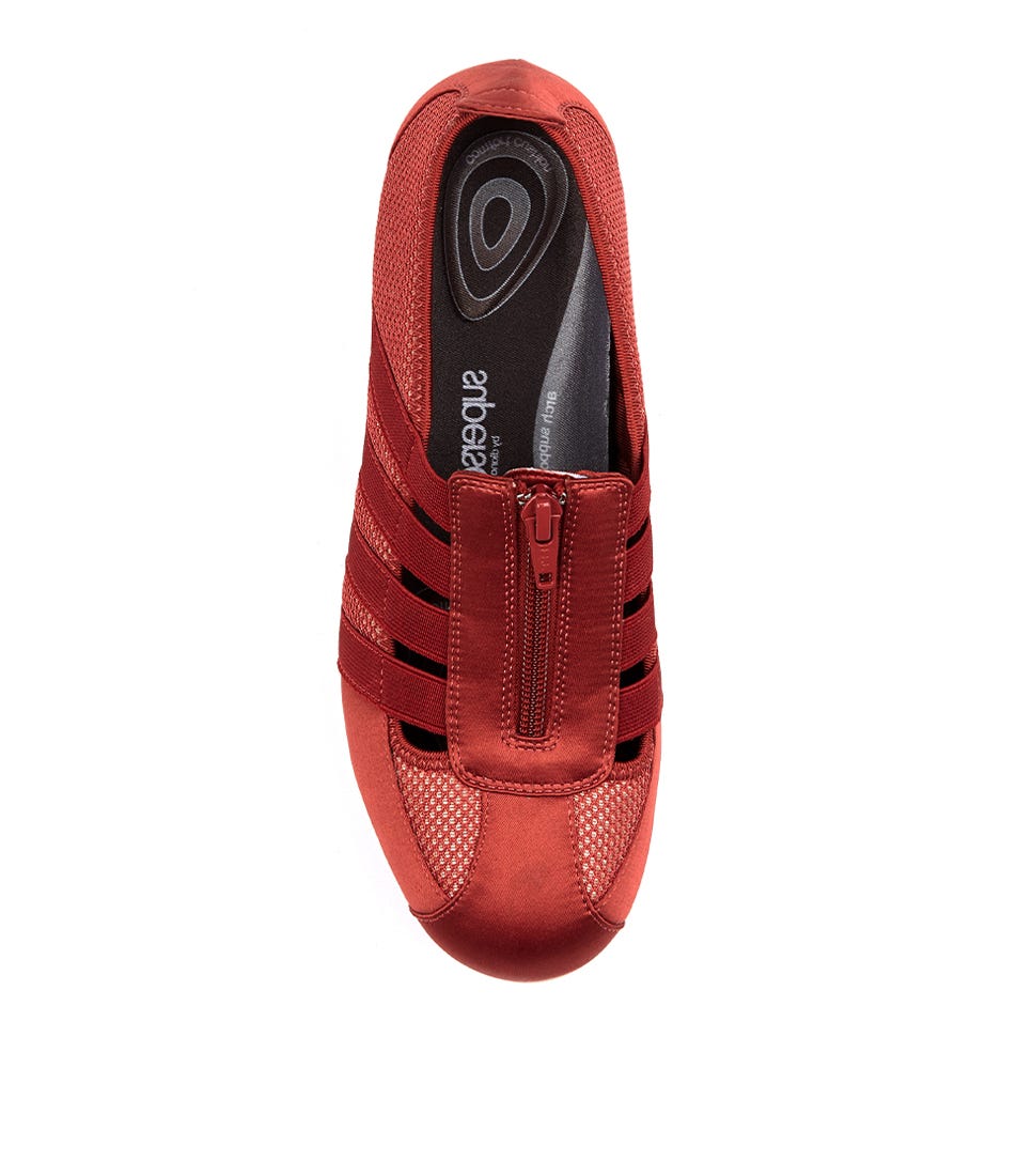 SCOTTIE RUST MESH