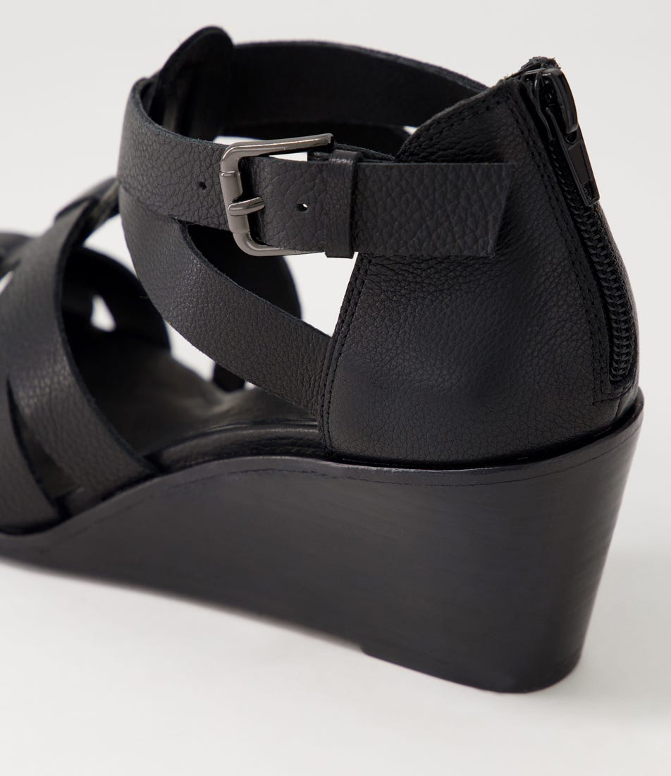 Fostery Black Leather Sandals