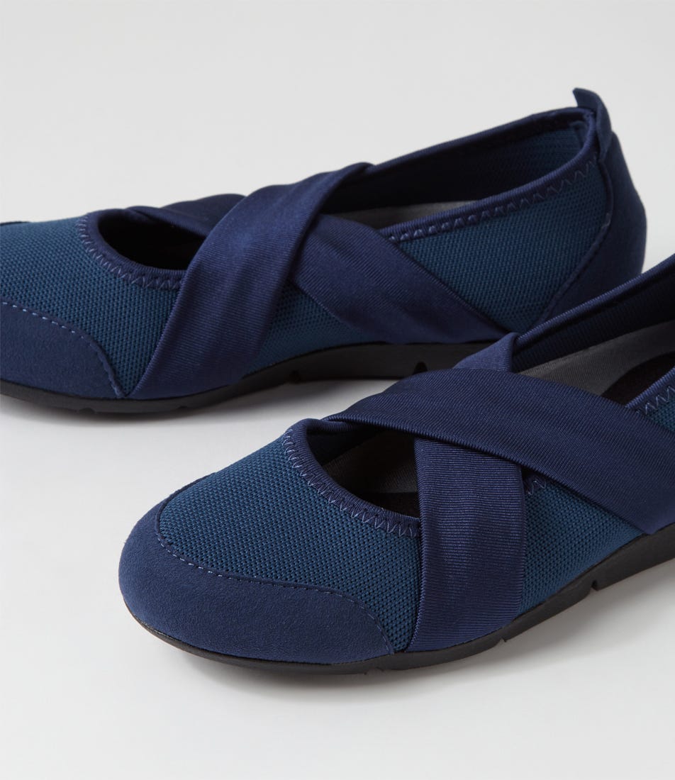 Surrie Navy Black Fabric Sneakers