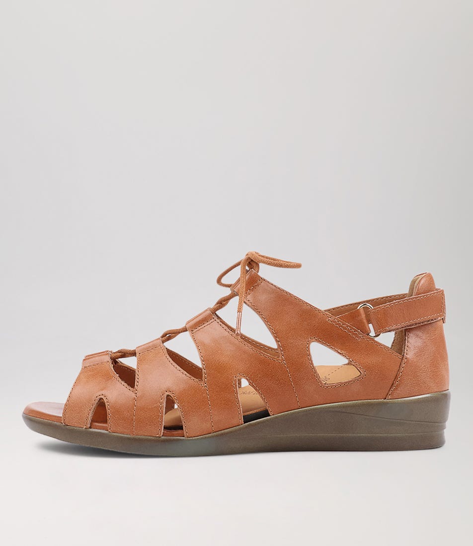 Dafnee W Tan Leather Sandals