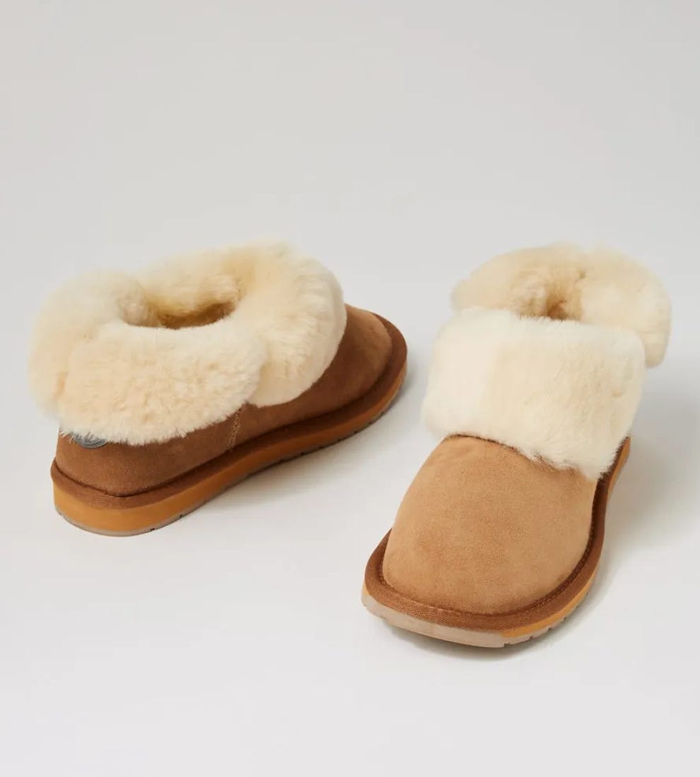 SHOP SLIPPERS